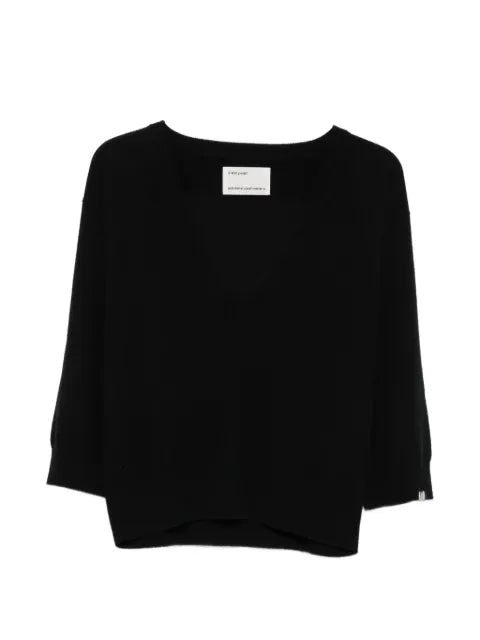 extreme cashmere Pearl V-neck three-quarter-sleeve sweater
