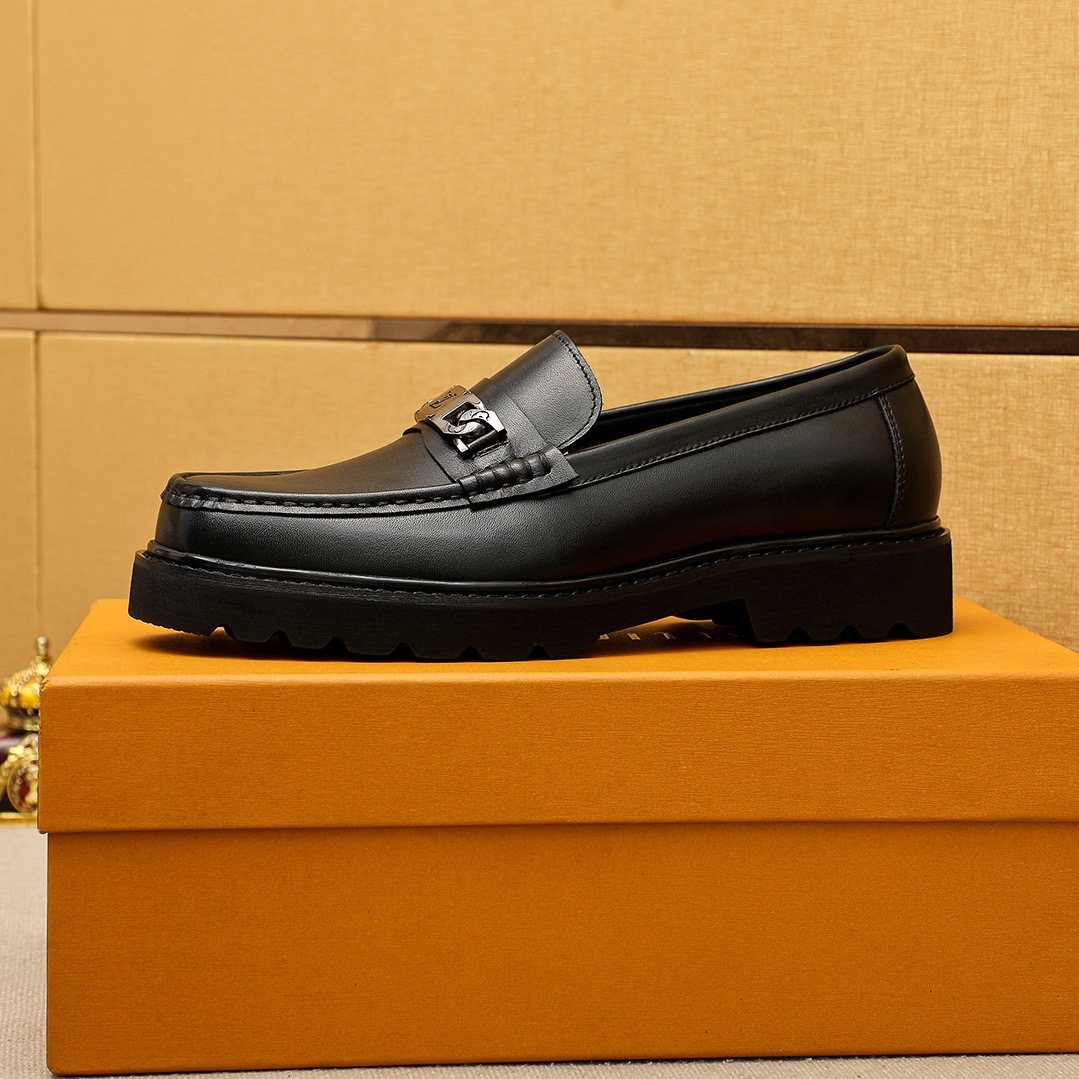Louis Vuitton Black Metal-Bit Loafers - Rounded Toe