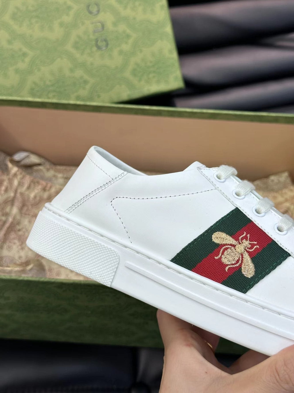Gucci White Stripe Bee Low-Top Sneakers - Gold Bee Motifs
