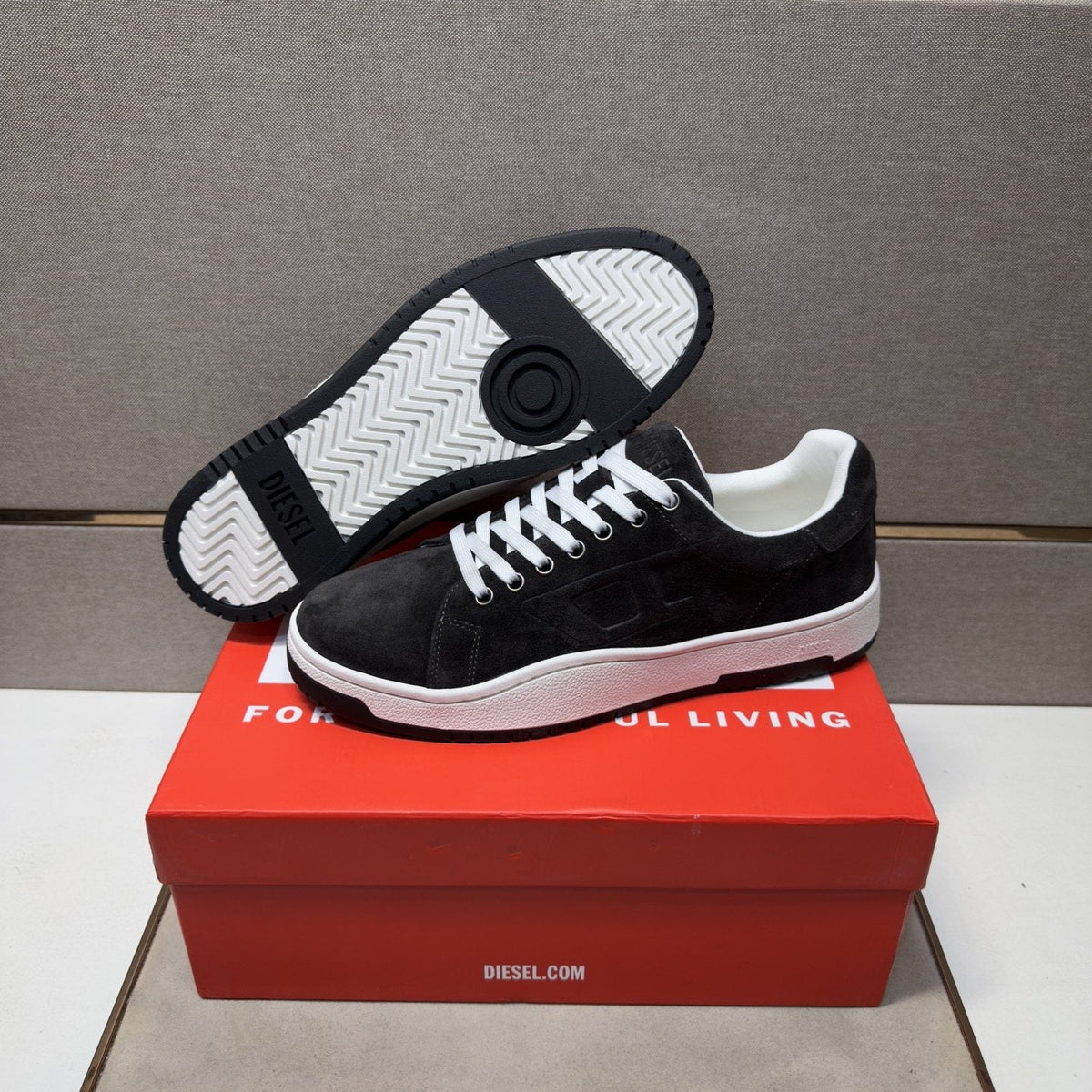 Diesel Men's Low-Top Lace-Up Sneakers - Mesh-Lined Interior